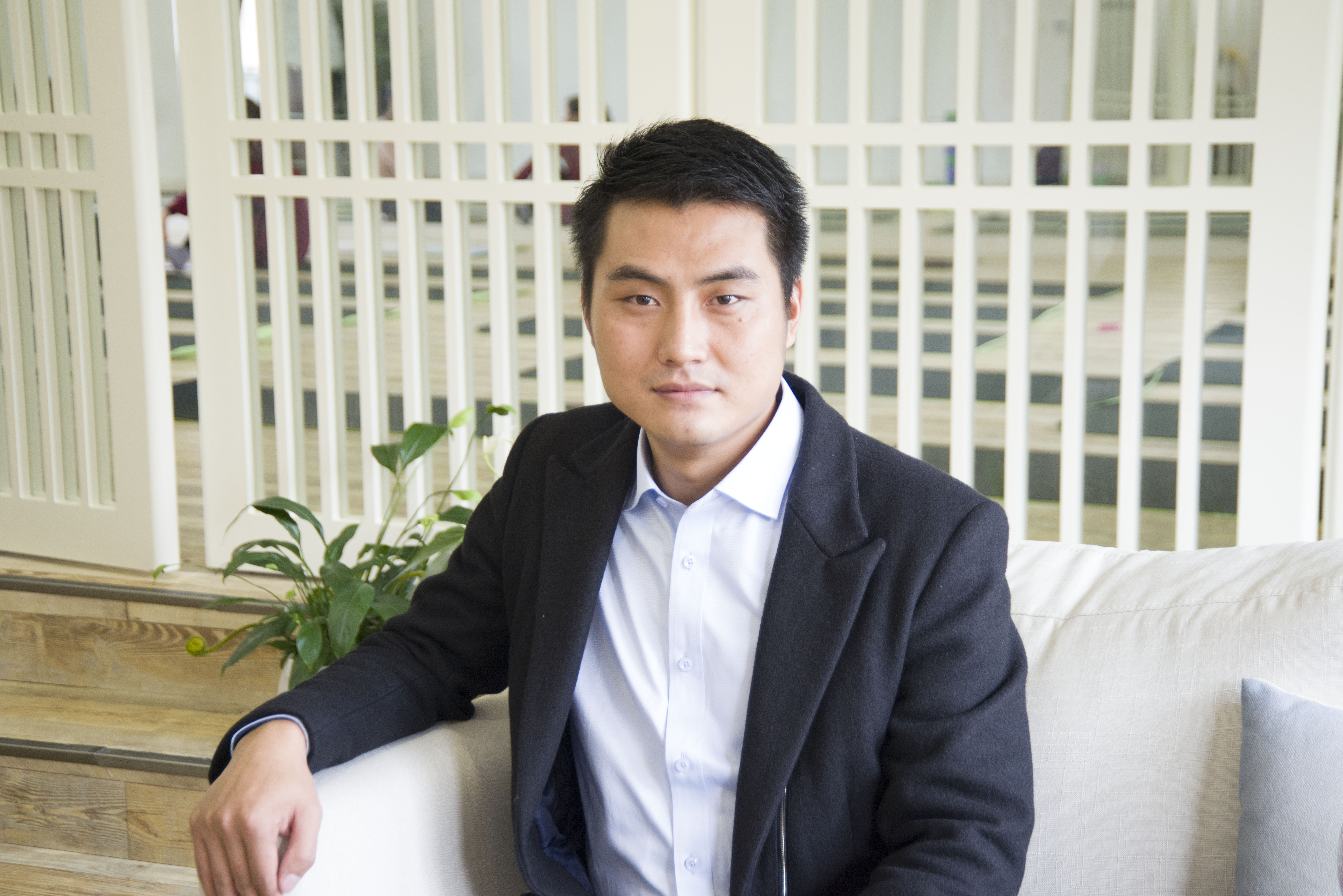 返回首页 校友风采 正文张世魁简介 1986年出生兰考县